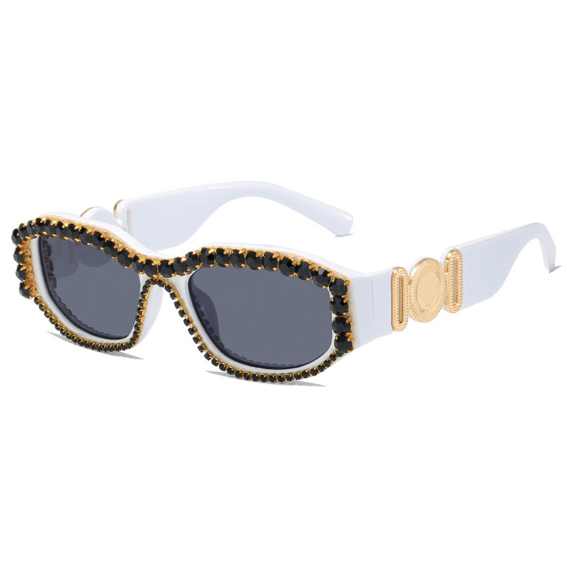 Damen Glamouröse Sonnenbrille mit funkelnden Akzenten Karnz