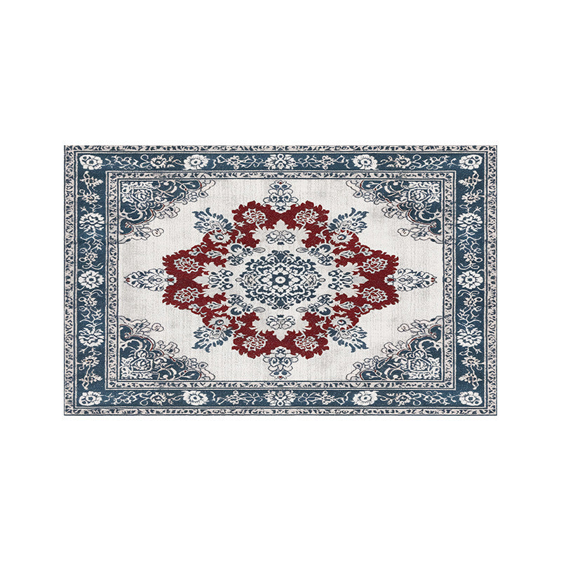Vintage-inspirierter floraler Teppich Karnz