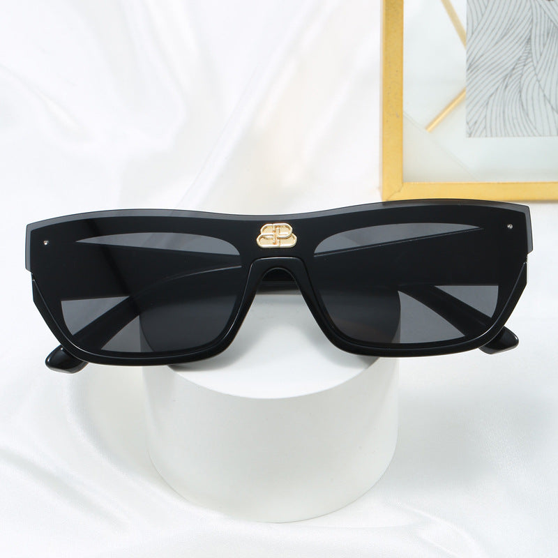 Damen modische oversized Sonnenbrille mit markantem Design Karnz
