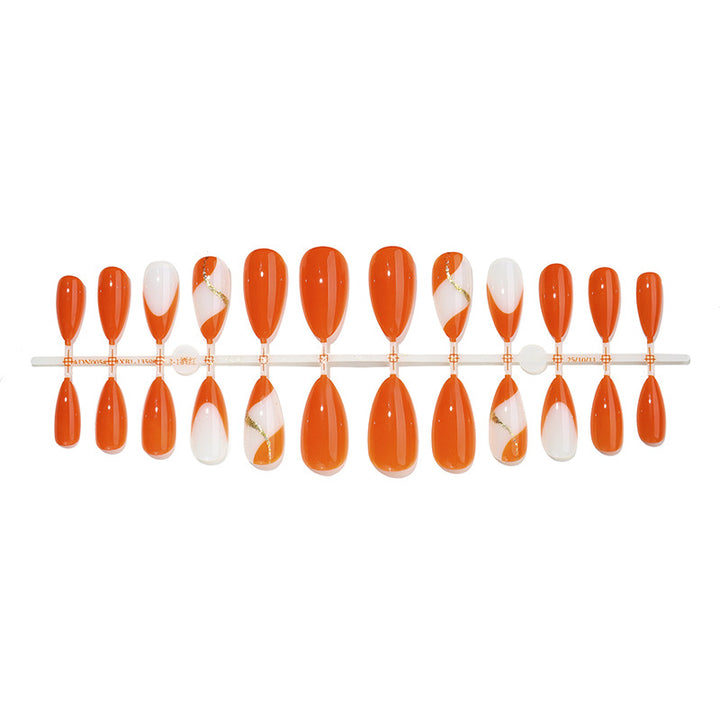 Premium Stylische Press-On Nagelset mit Eleganten Designelementen Karnz