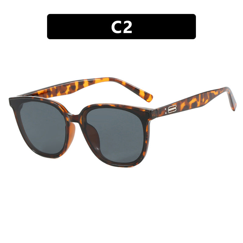 Damen Sonnenbrille im modernen Chic-Stil Karnz