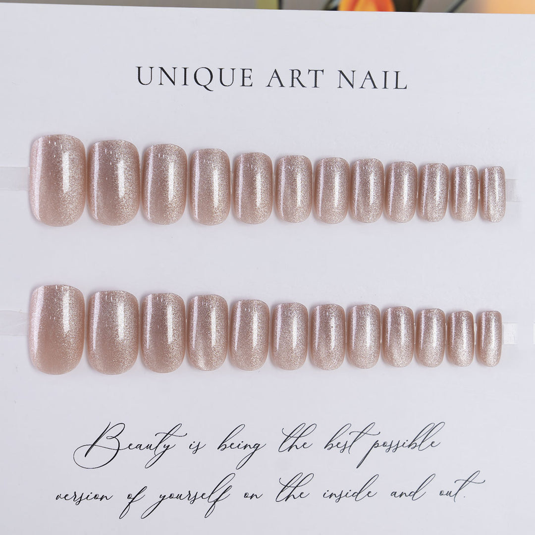 Elegantes Press-On-Nägel-Set mit einzigartigem Glitter-Design