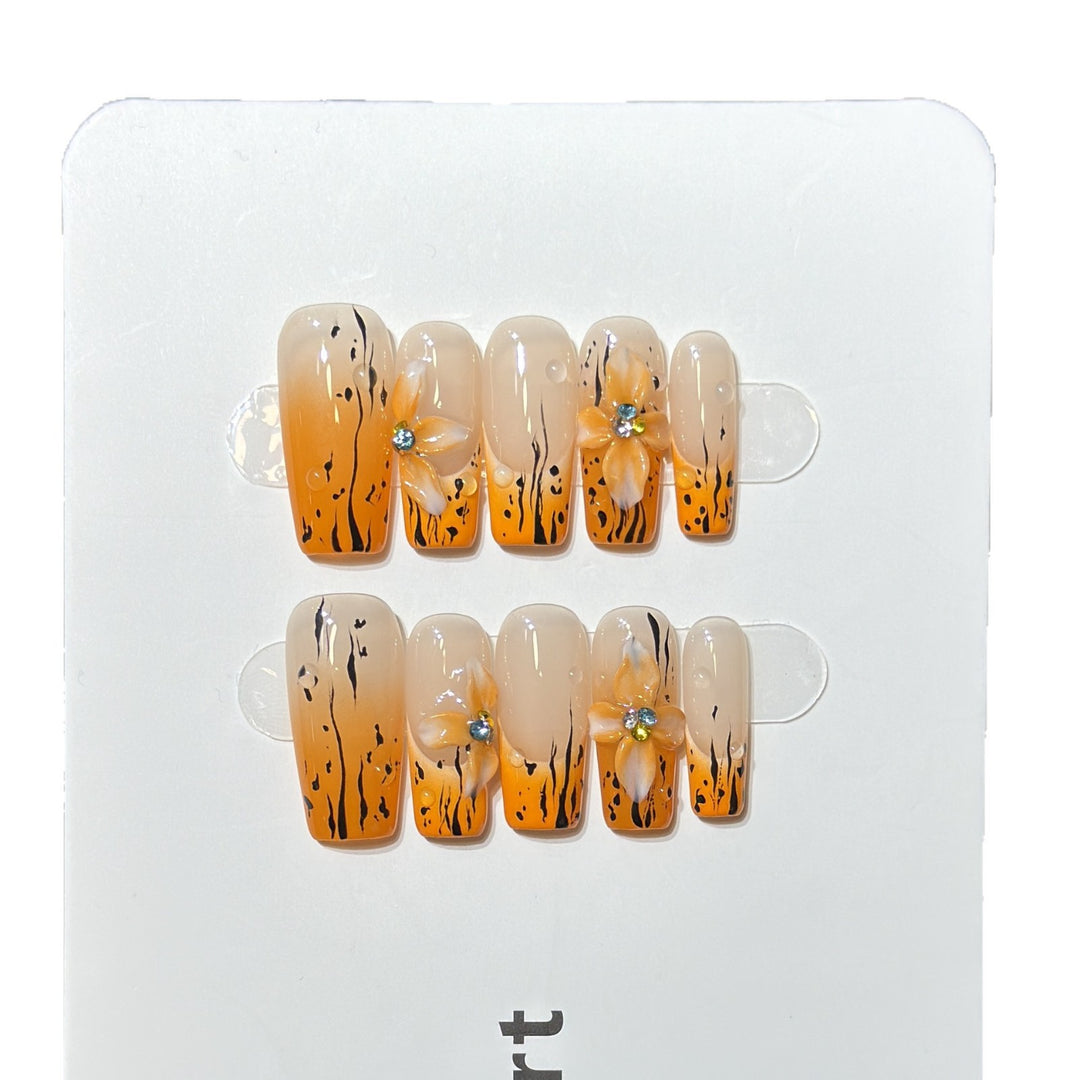Blumiger Ombre Press-On Nagelset Karnz