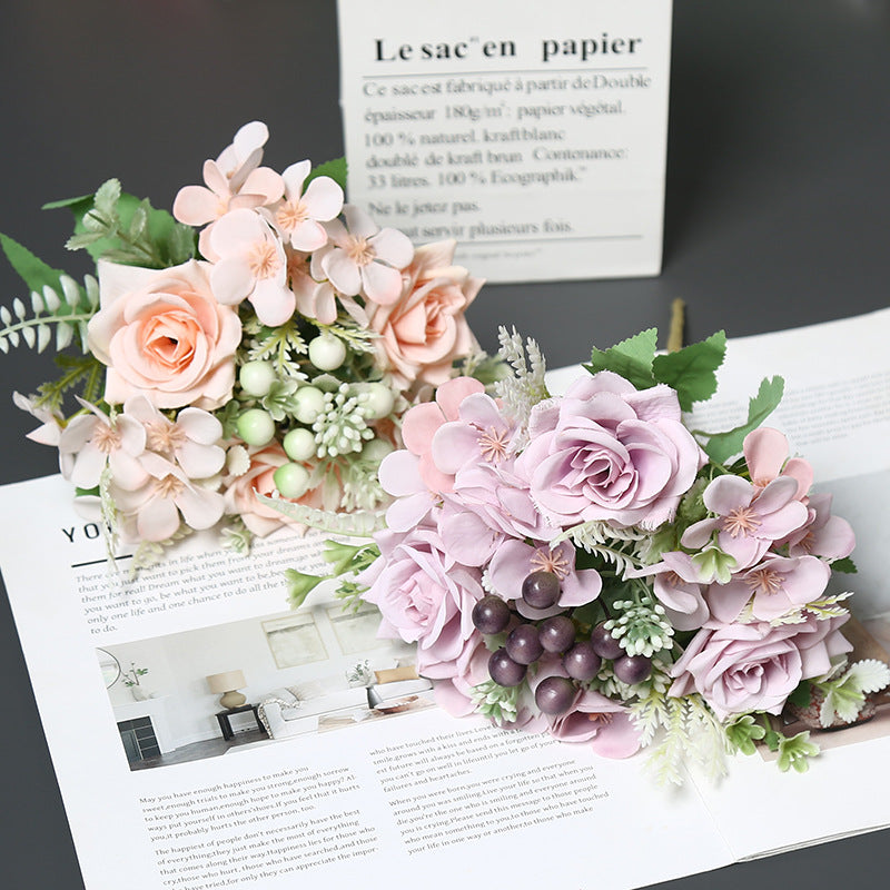 Elegante Blumenarrangement für die Wohnkultur Präsentation