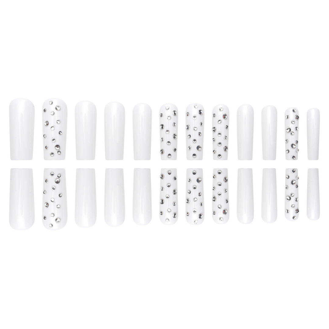 Dekorative Strass-Nagelspitzen Karnz