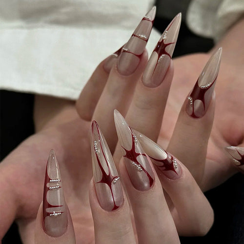 Künstlerische Stiletto Press-On-Nägel mit einzigartigem abstraktem Design Karnz