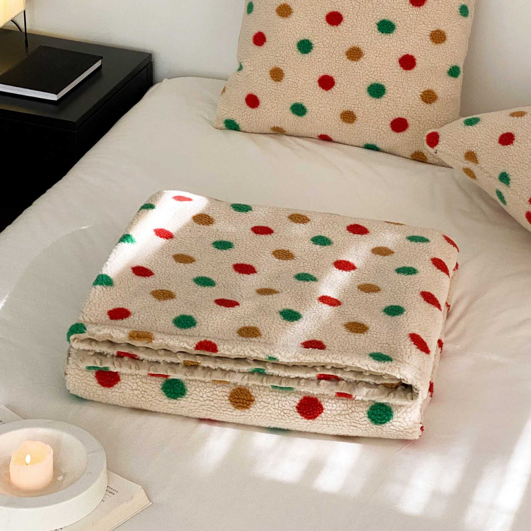 Vintage Floral Chenillewurfdecke mit plüschiger Häkelapplikation
