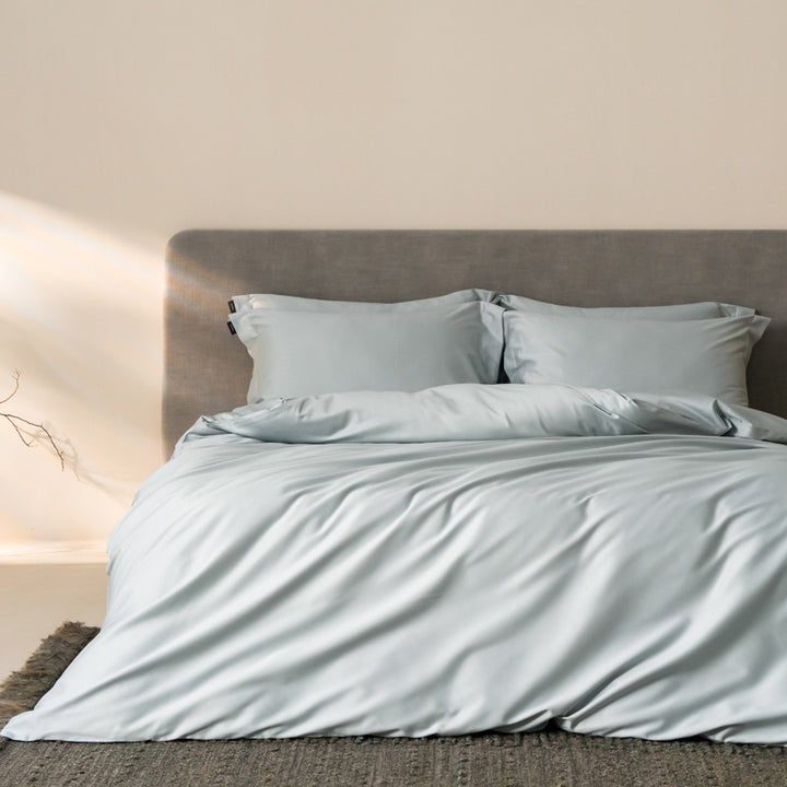 Umkehrbare Micro-Satin Bettbezug Set mit verdecktem Verschluss & Eckenbindungen