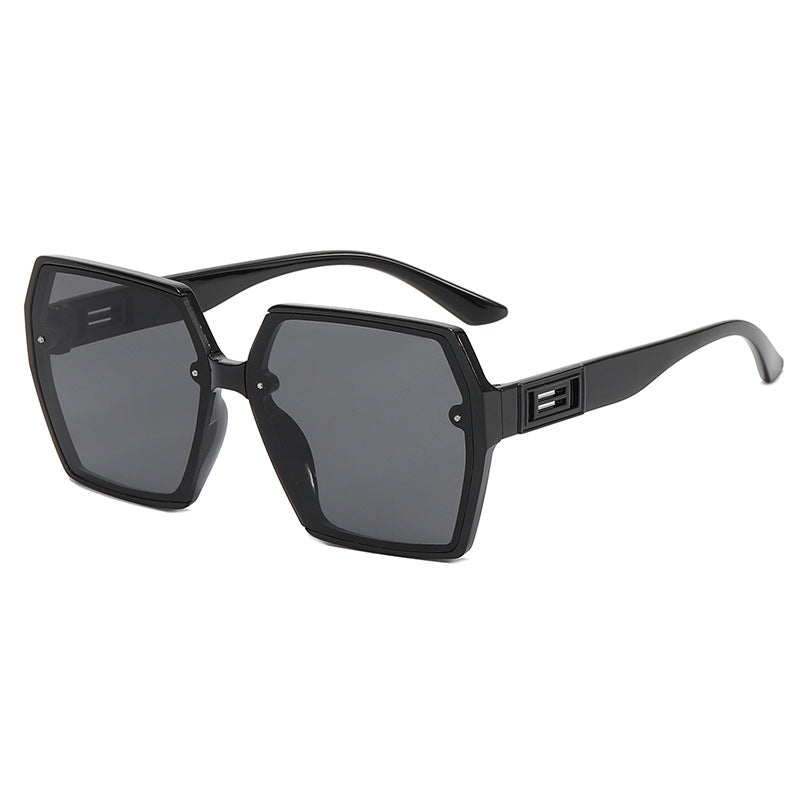 Übergroße sechseckige Sonnenbrille
