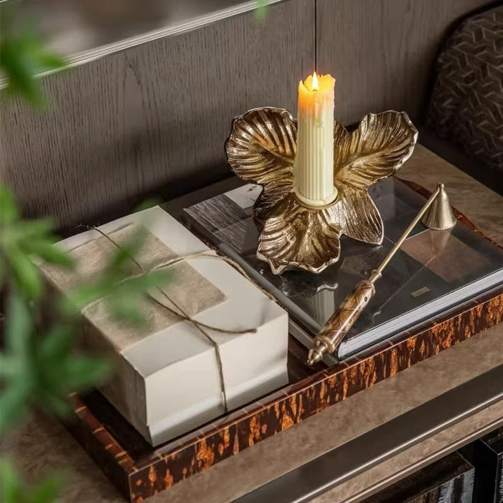 Künstlerische Blumenhaarnadel