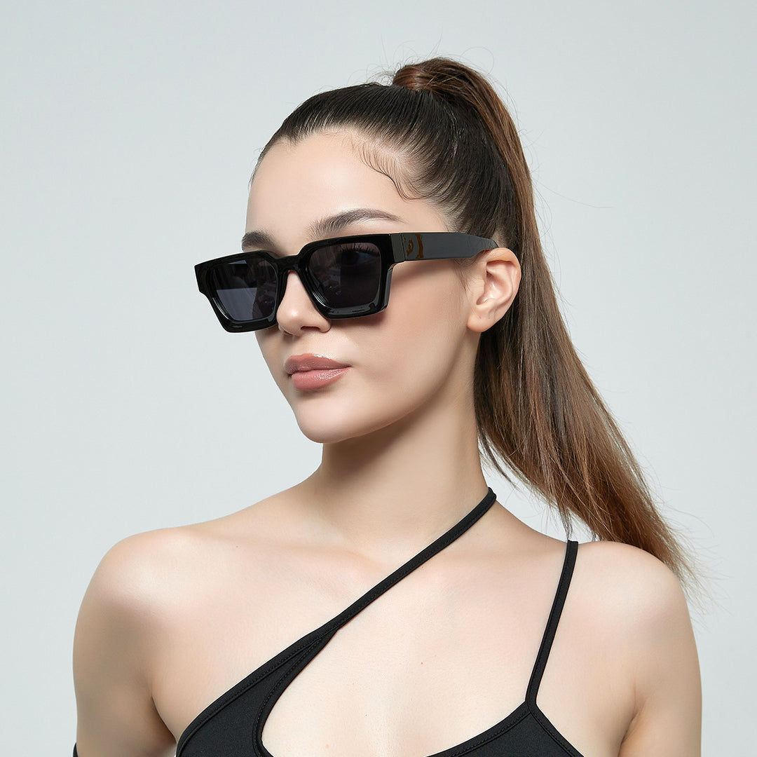 Damen modische Sonnenbrille mit klarem Rahmen und Verlaufsgläsern Karnz
