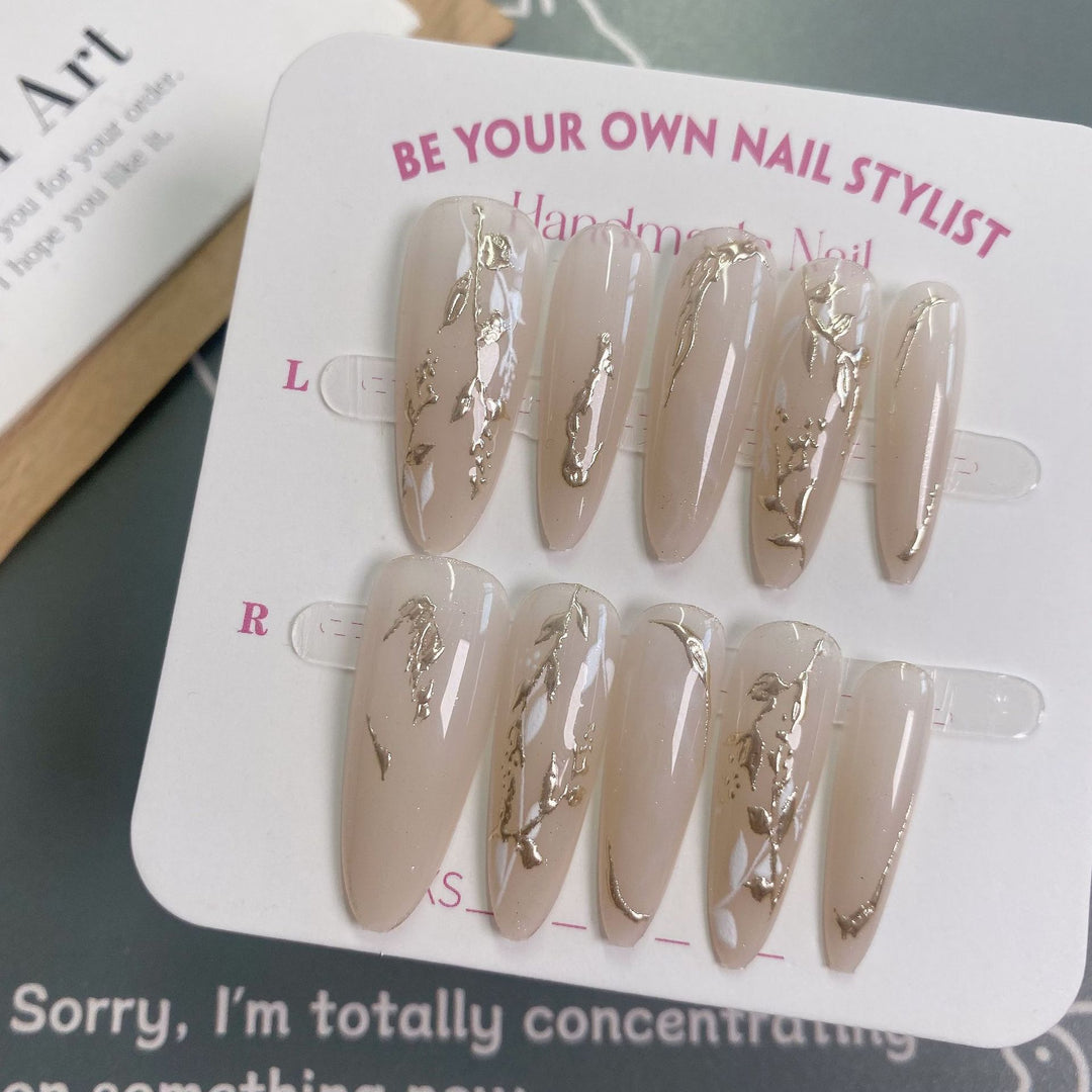 Dekorative Press-On Nagelkunstsets