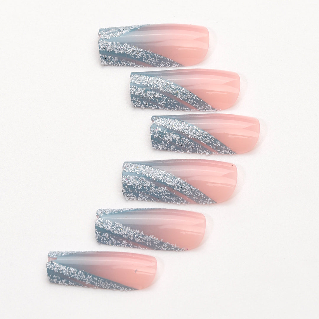 Glamorous Press-On Nail Tips Karnz