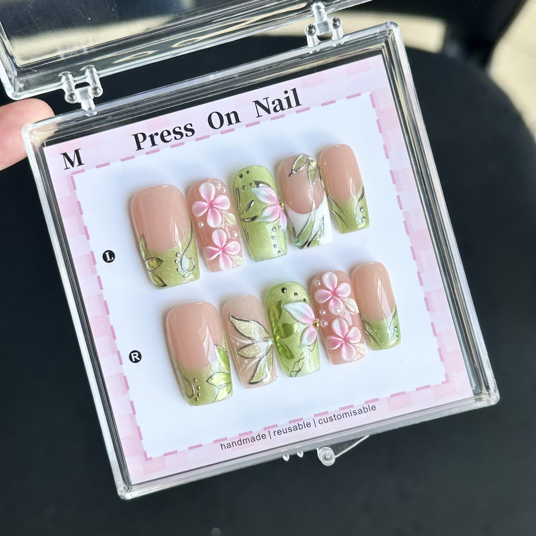 Dekoratives Handgefertigtes Press-On Nagelkunstset mit von Strand inspirierten Designs