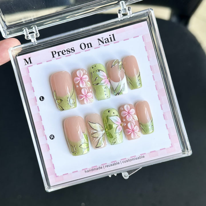 Dekoratives Handgefertigtes Press-On Nagelkunstset mit von Strand inspirierten Designs