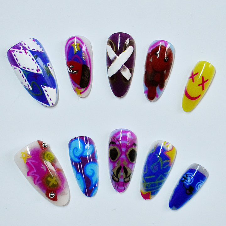Künstlerisches Kuss-Themen Press-On Nagelkunst Karnz