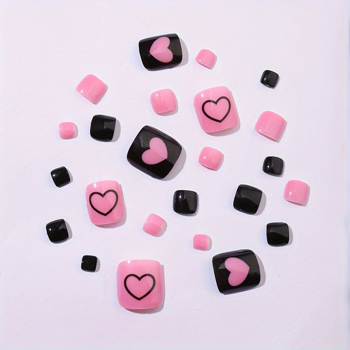 Kreatives Nagelkunst Set mit Herzmustern Karnz
