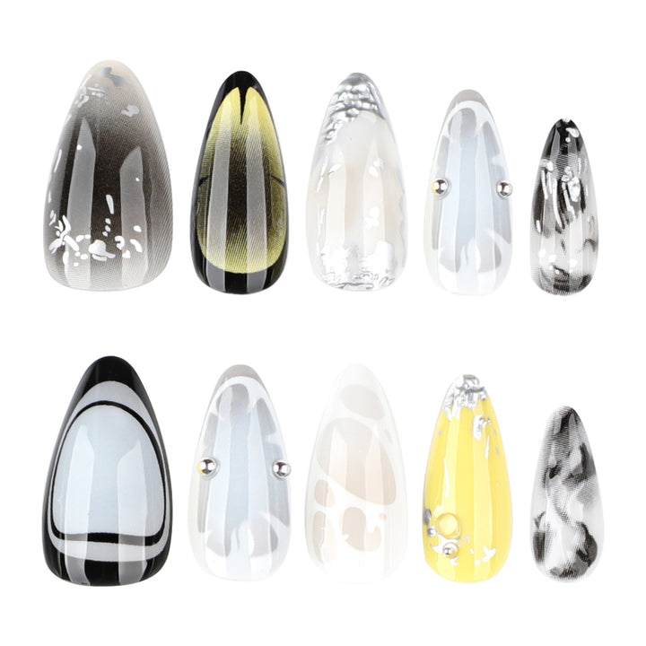 Kunstvolle Nailart mit edlen Akzenten Karnz