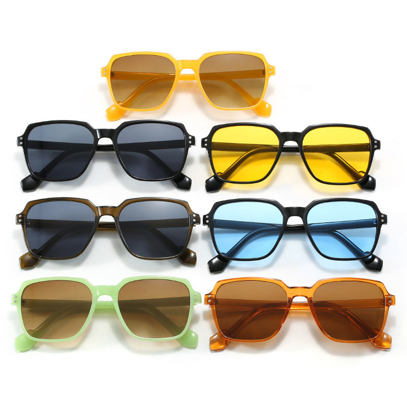 Damen modische Sonnenbrille mit kräftigen, rechteckigen Gläsern Karnz