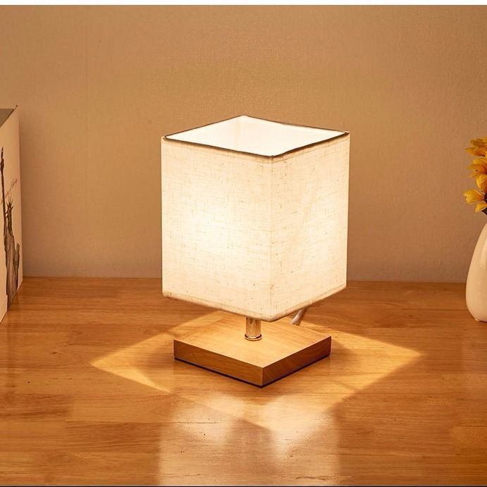 Moderne quadratische Stoff Tischlampe