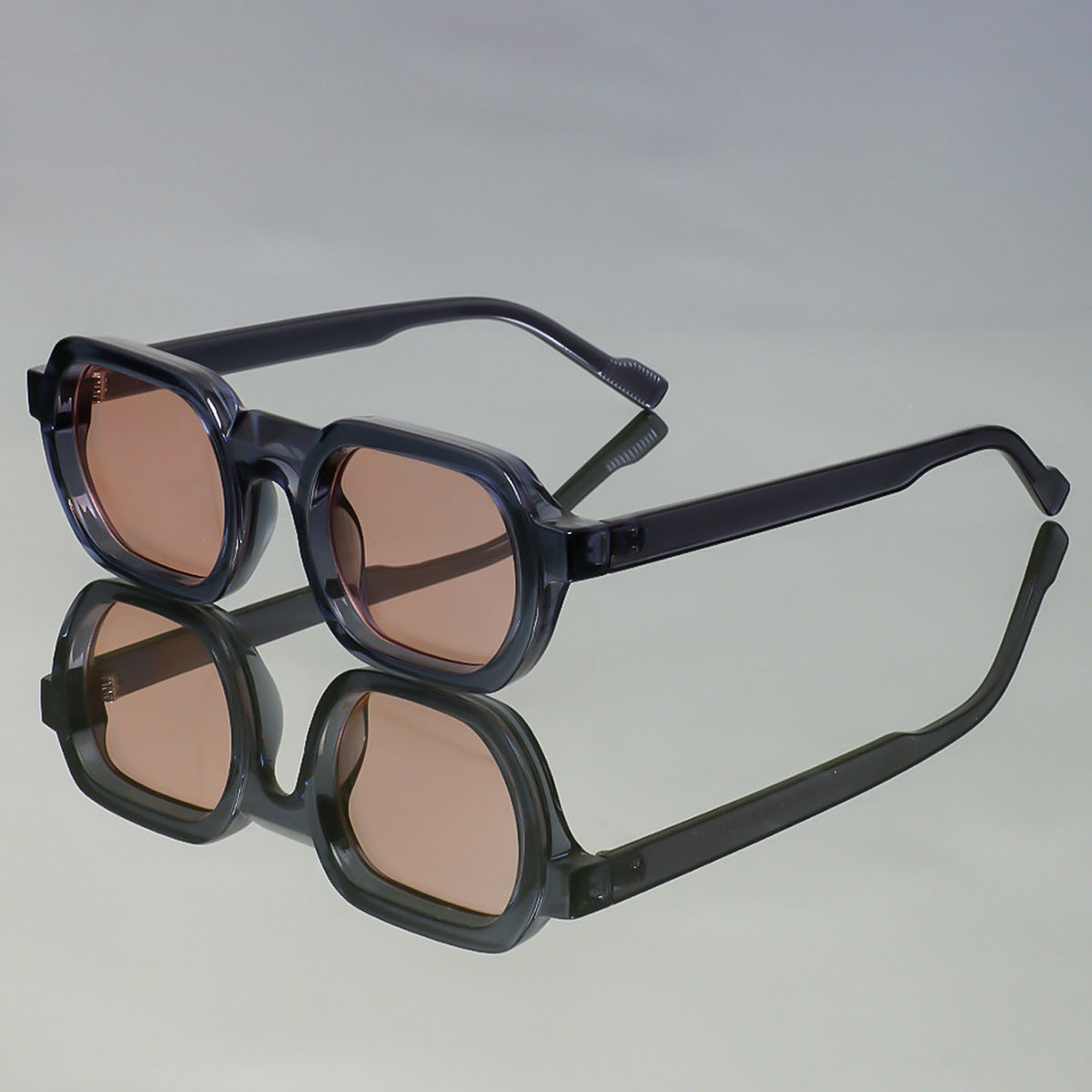 Damen modische Sonnenbrille im modernen Design mit breitem Rahmen Karnz