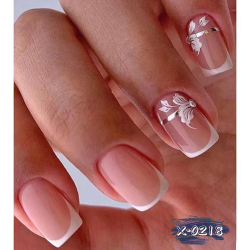 Elegantes französisches Spitzen-Blumen-Nagelkunst-Set