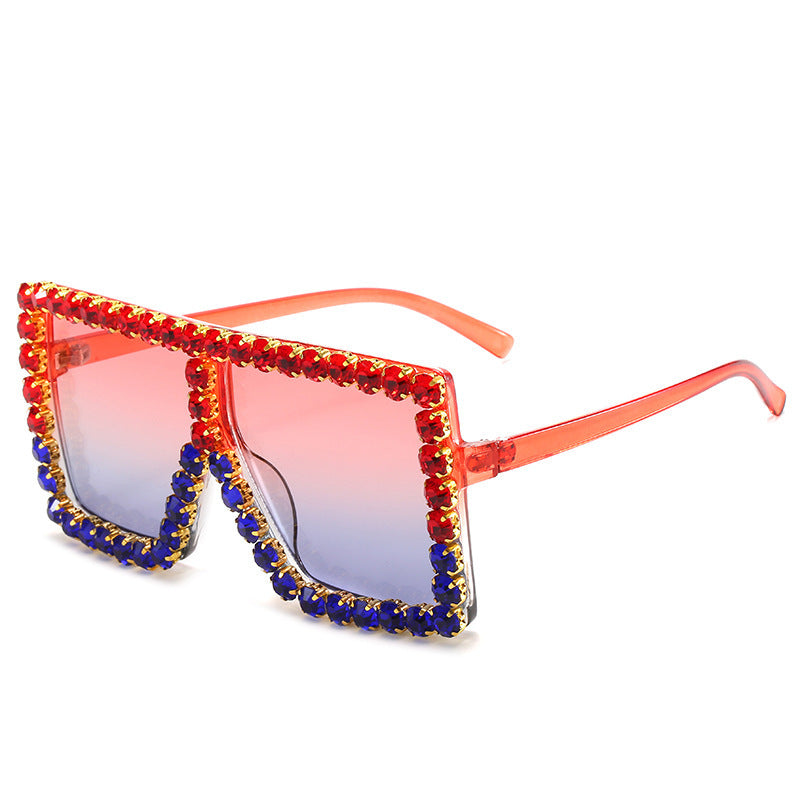 Damen modische Sonnenbrille mit Strassverzierung Karnz
