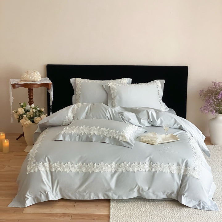 Satin Bettbezug Set mit Spitzenbesatz und Kissenbezügen mit Wimpernfransen