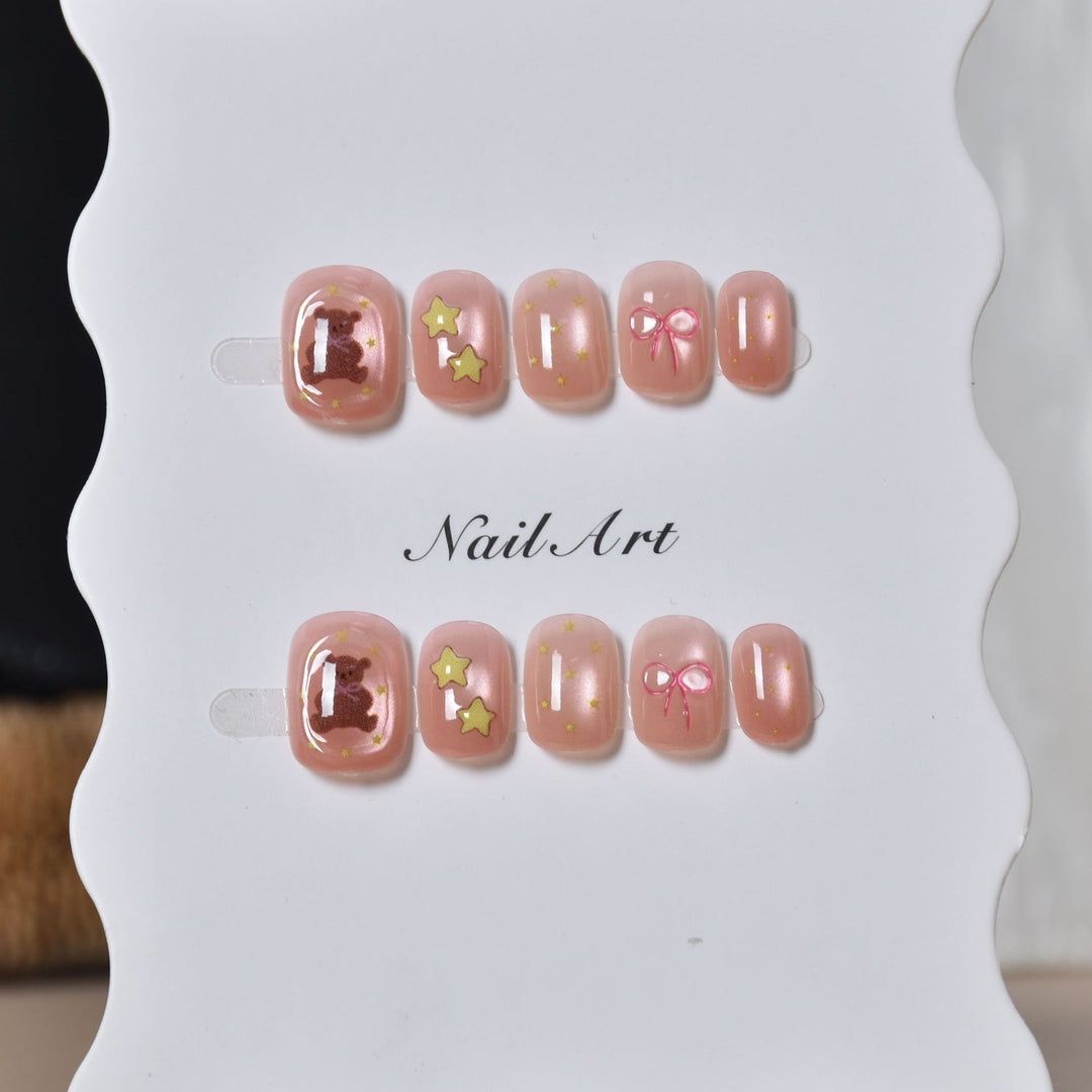 Verspielt Press-On Nagelkunst Karnz