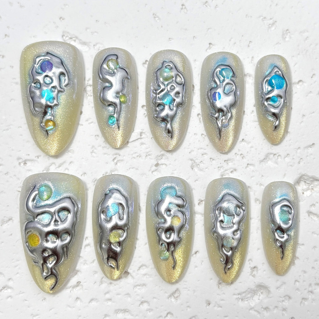 Künstlerisches Press-On Nagelset mit einzigartigem Design