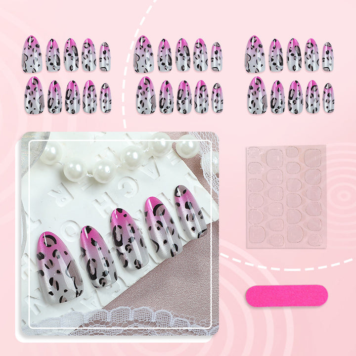Stylische Leopardenmuster Press-On Nagelkunst