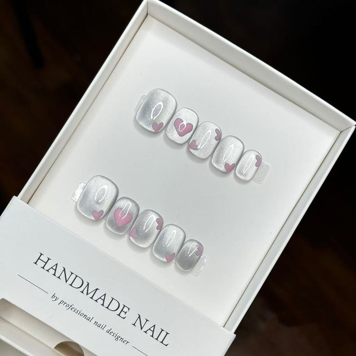 Herz-verschönertes Press-On Nail Art Set