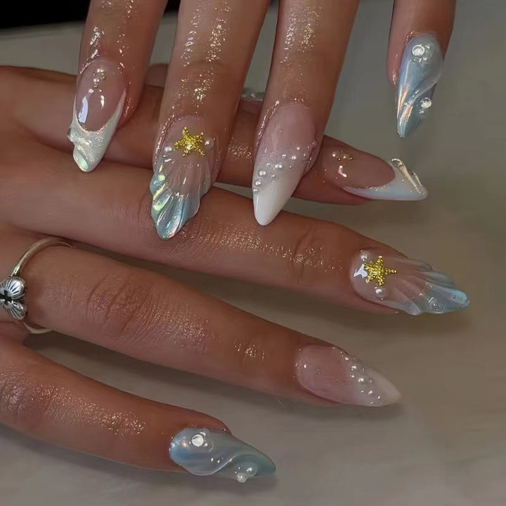 Meerjungfrau-inspirierte Presse-on-Nagelkunst Karnz