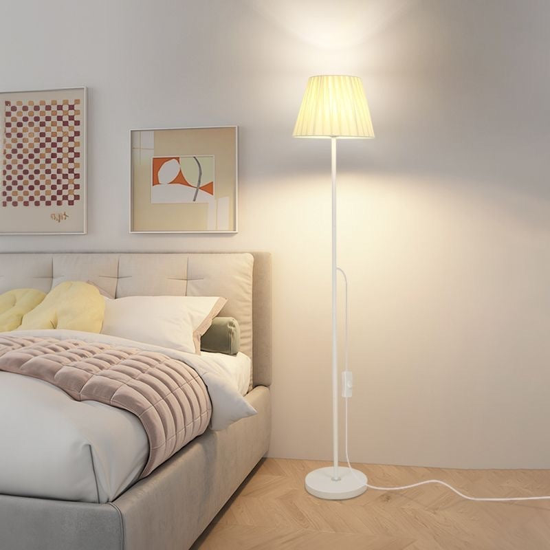 Moderne Stehlampe
