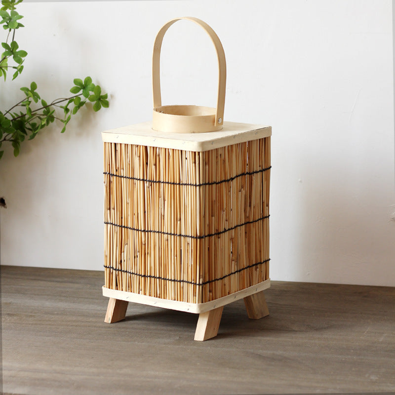 Stilvolle Laterne aus Naturmaterialien Karnz