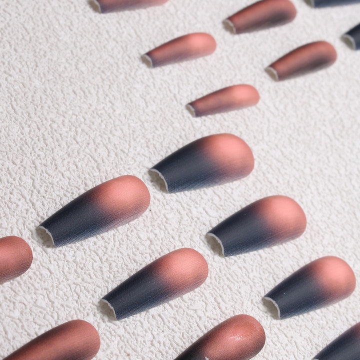 Matte Ombre Stiletto Press-On Nägel Karnz