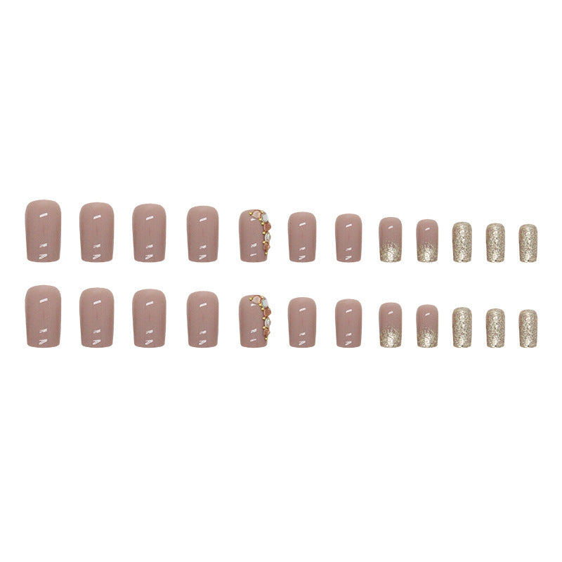 Glamouröser Glitzer und Kristall-Nagelkunst-Tipps Karnz