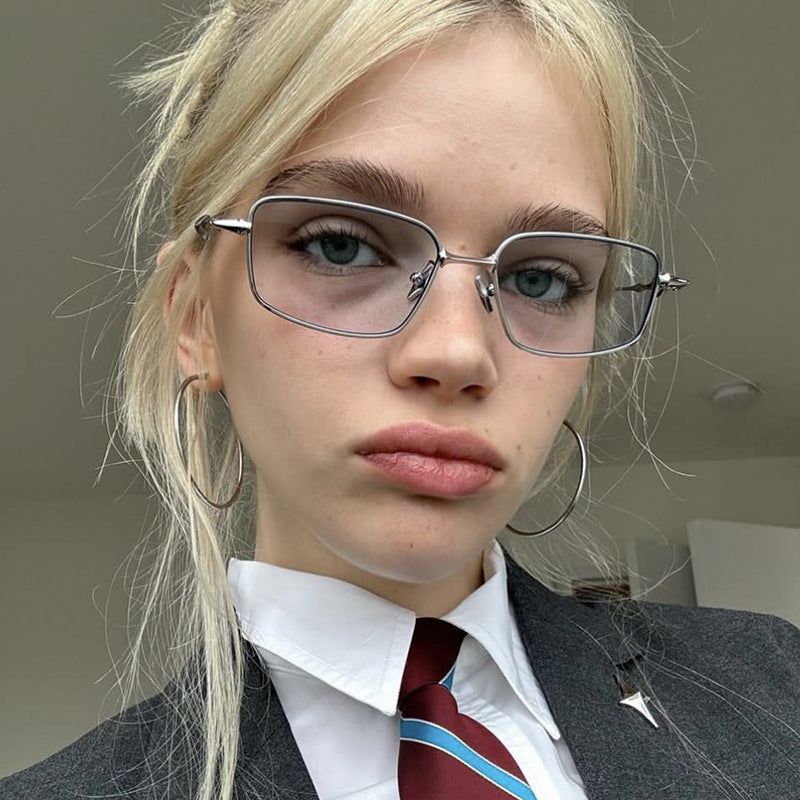 Damen modische Sonnenbrille mit innovativem Rahmen und UV-Schutz Karnz