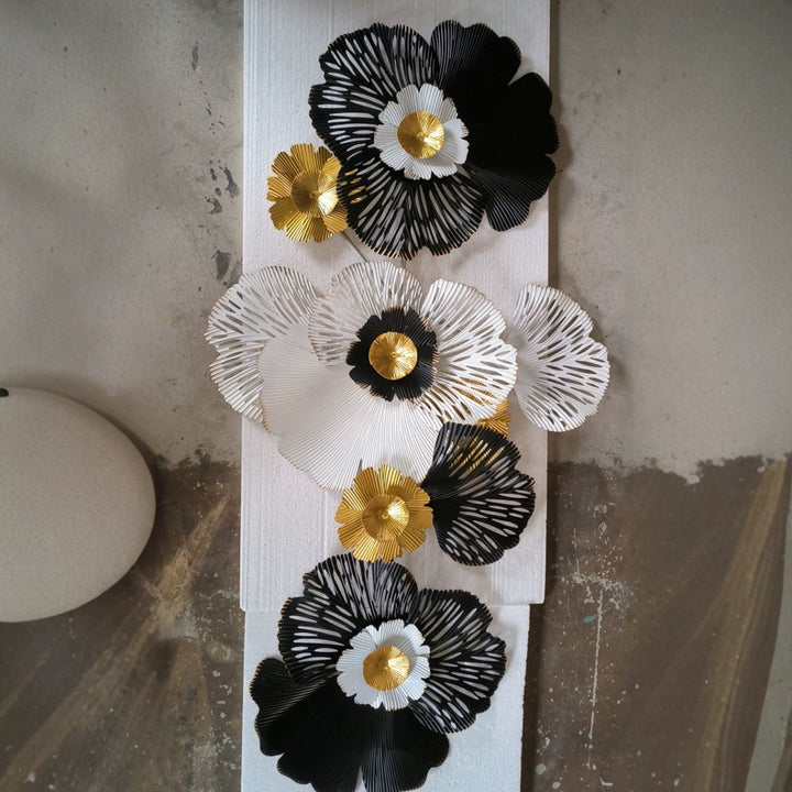 Künstlerische florale Metallwandskulptur Karnz 1789208526