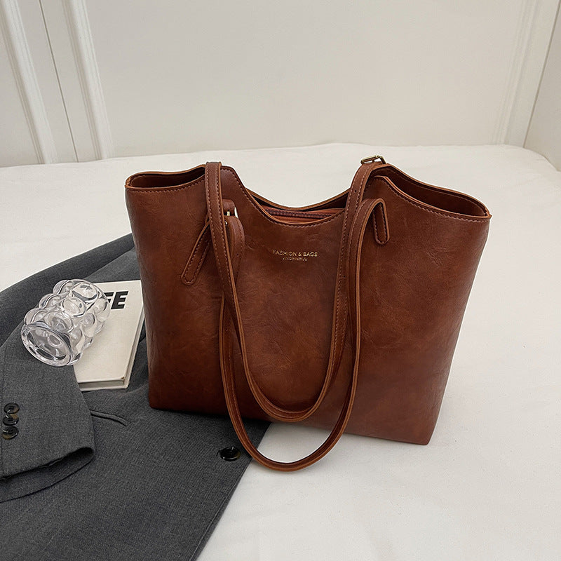 Premium Kunstleder Tote Karnz