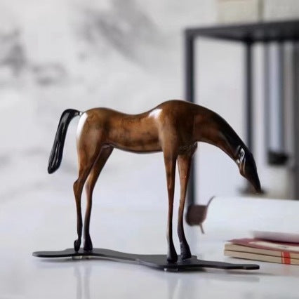 Elegante Pferdeskulptur