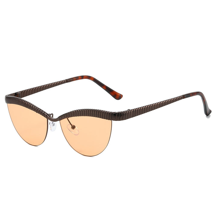 Statement Cat-Eye Sonnenbrille mit sculptierten Metallrahmen Karnz