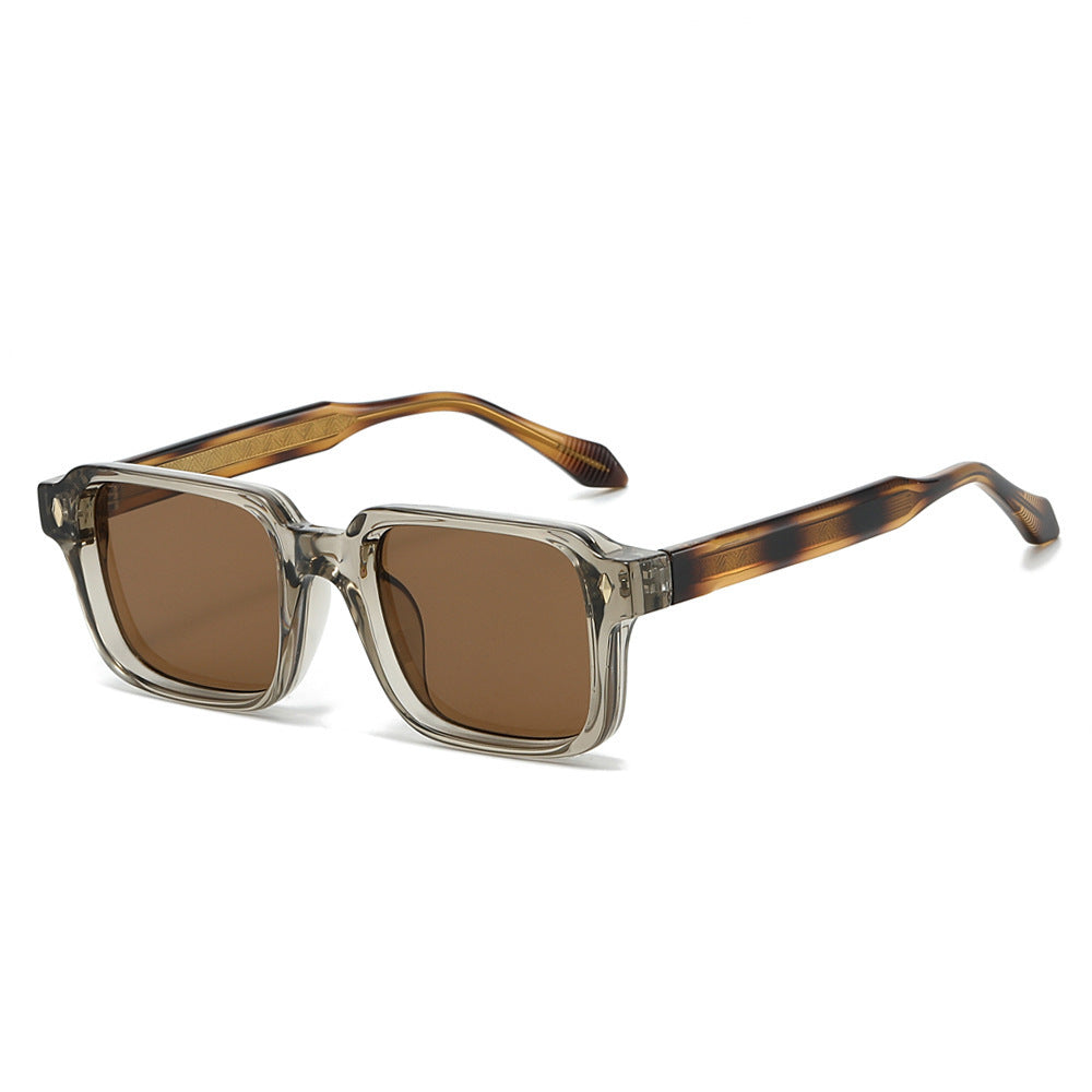 Damen Sonnenbrille im modernen quadratischen Design von Karnz