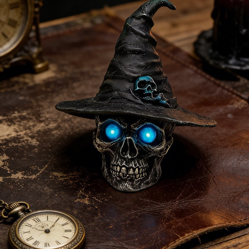 Dekorative Totenkopf mit Hexenhut Karnz