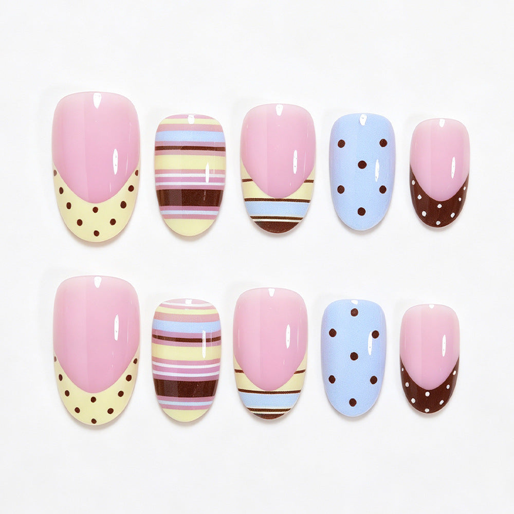 Künstlerisches Stiletto-Nageldesign Karnz