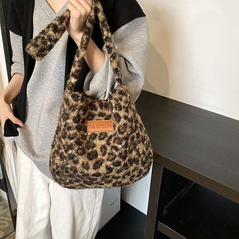 Weiche Leopardenmuster Schultertasche