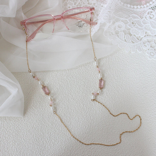 Elegante Schmuckkette mit Perlen und Pinken Akzenten Karnz