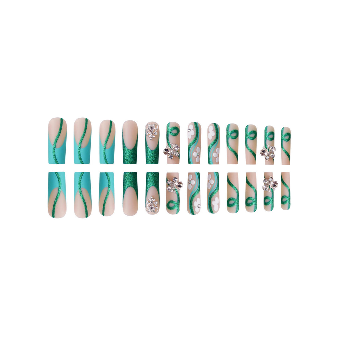 Dekorativer Nageldesign-Set Karnz
