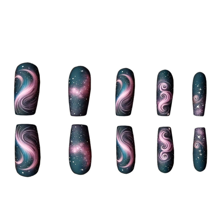 Künstlerische galaktische Nagelverzierungen Karnz