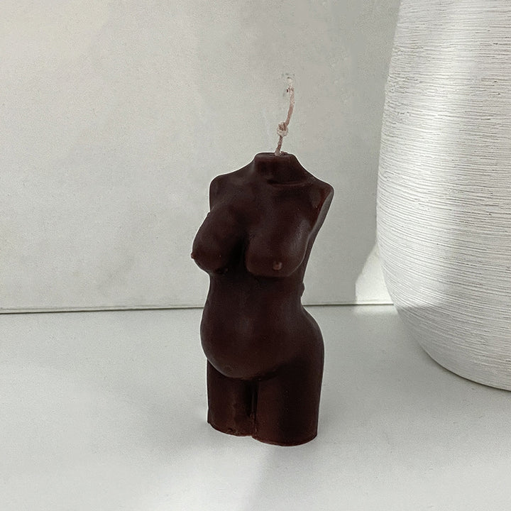 Skulpturaler weiblicher Torso Duftsojawachskerze